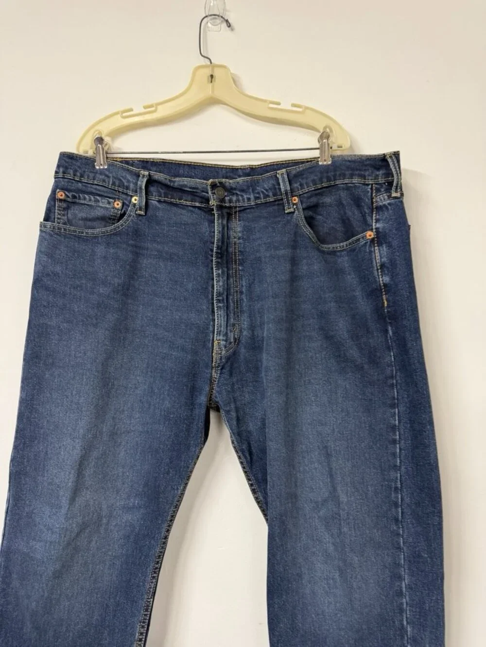Levi's 505 Men’s Blue Jeans 42x30‎ Medium Wash Denim Pants